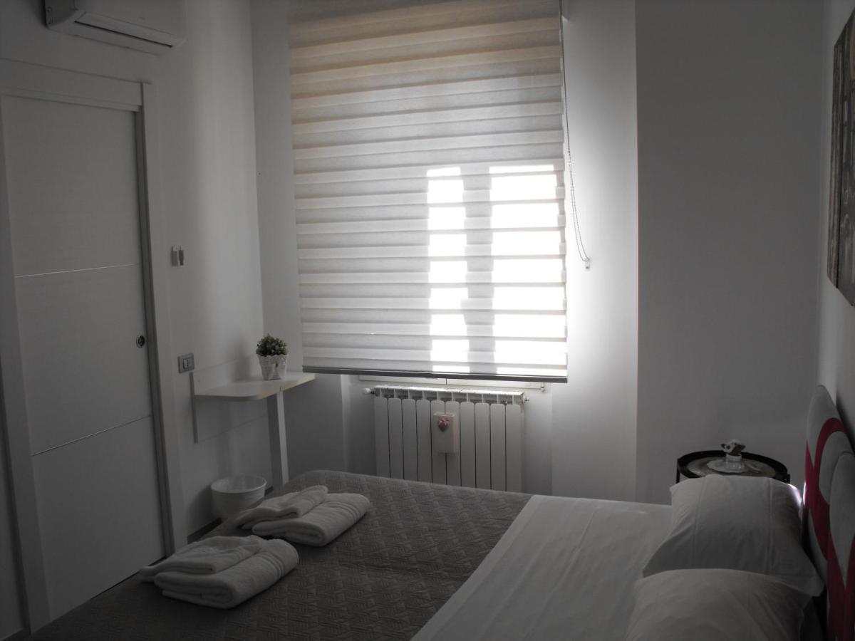 Dimora Chloe B&B เปสการา ภายนอก รูปภาพ